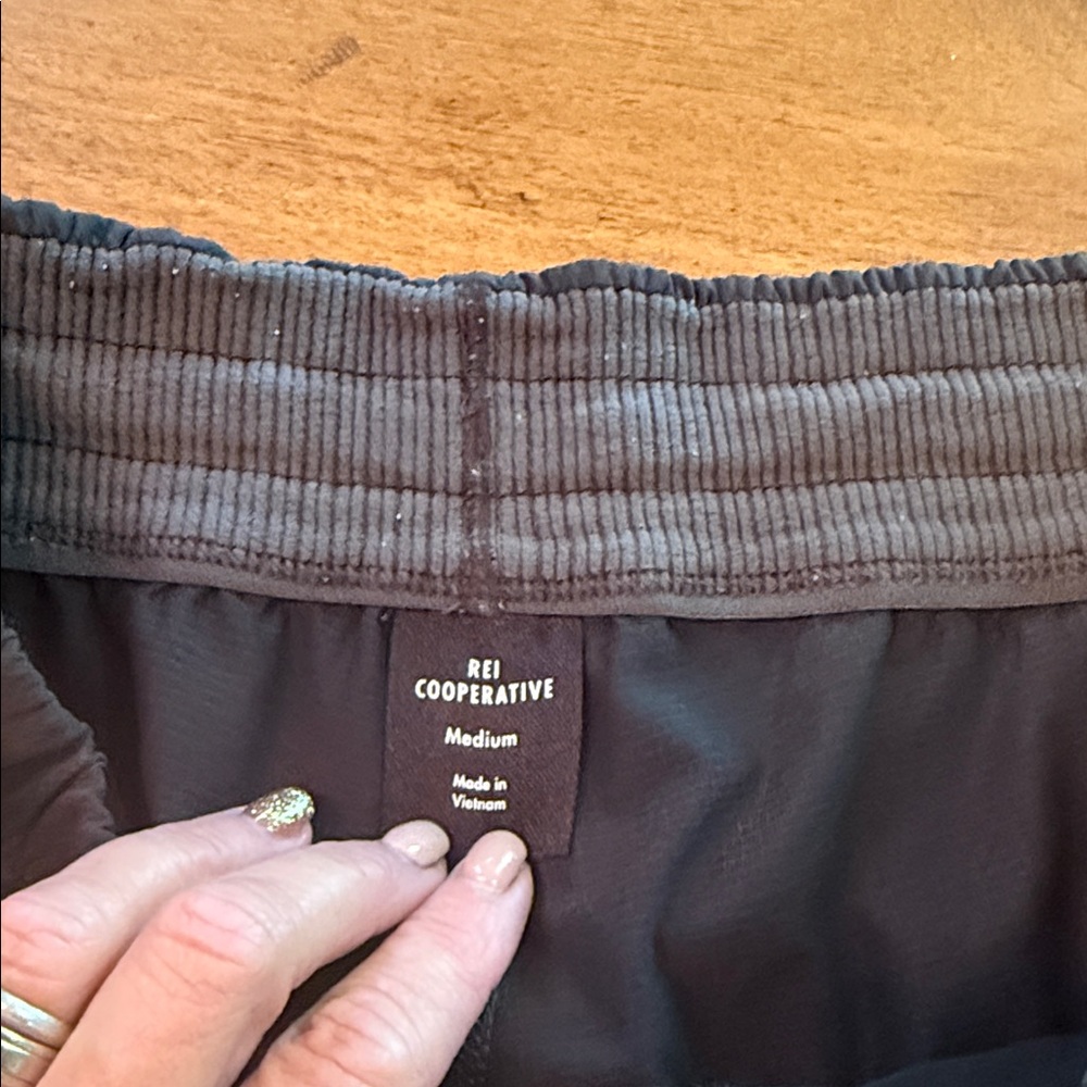 REI Cooperative Black Skort - Picture 3 of 7